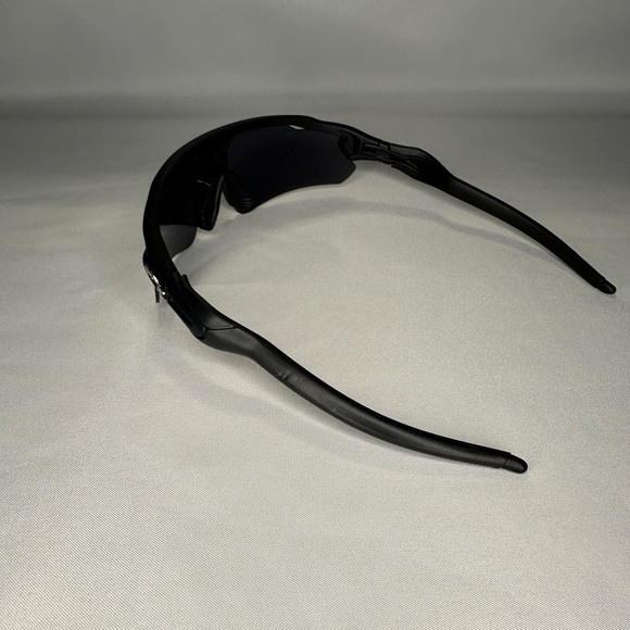 Oakley Radar EV Path Polarized Sunglasses Black Men’s 009208 - Picture 5 of 6